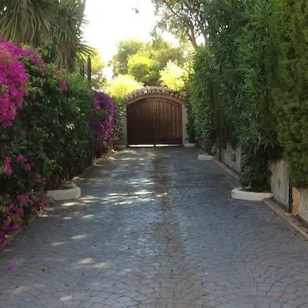 Villa Monterray *